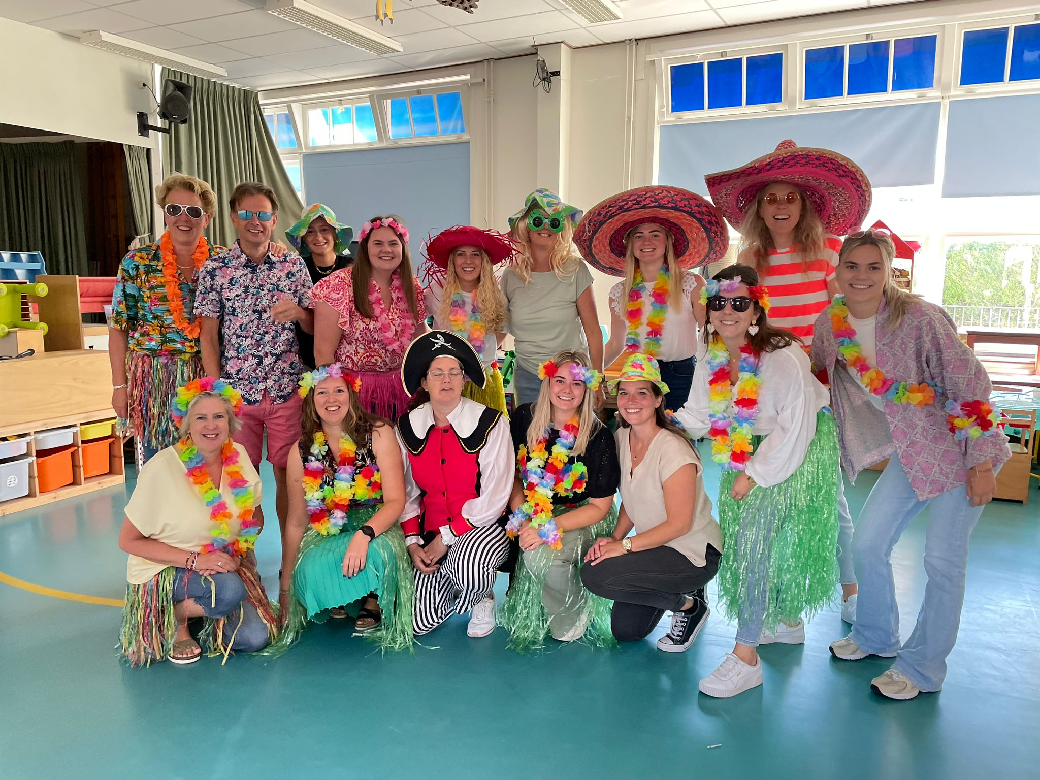 Zonnige vakantie-groeten team De Wegwijzer!